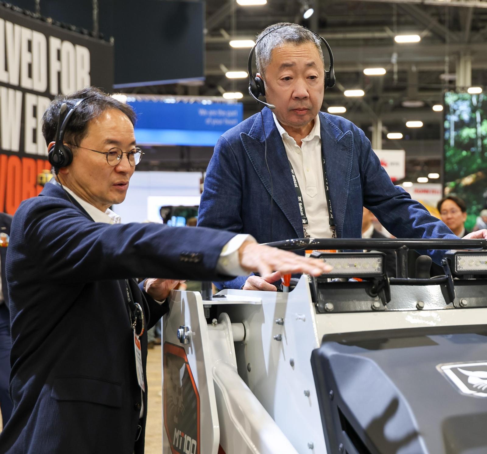 “AI기술 차별화로 건설장비 시장 선도”